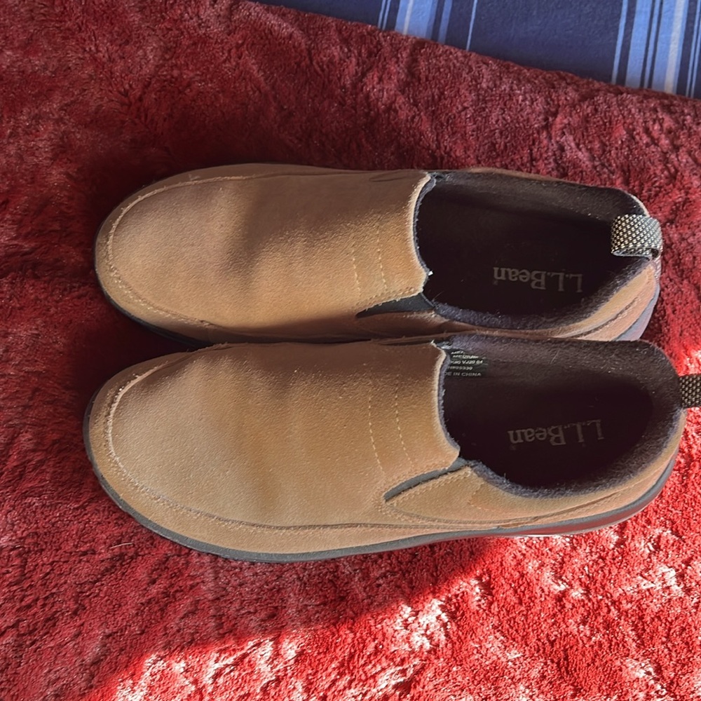 LL Bean Men's Insulated Comfort Mocs, Vibram Arctic Grip, tan suede-LIKE NEW